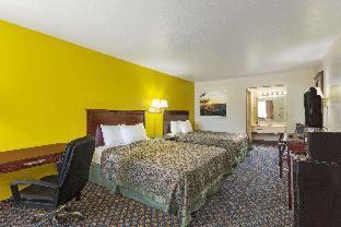 Days Inn By Wyndham Delta Номер фото